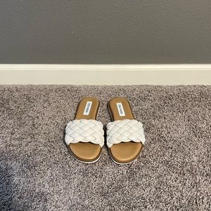 Brand New Steve Madden Paislee Slides Size 9